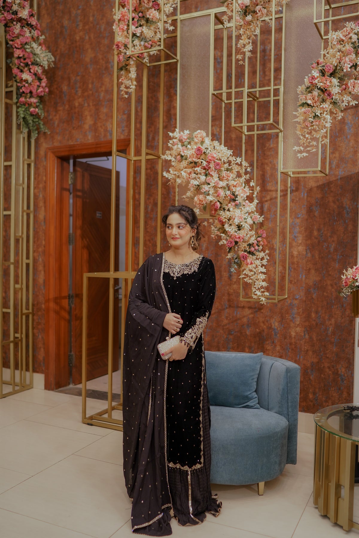 Jaan e Jahan 3-Piece stitched Velvet shirt gharara set
