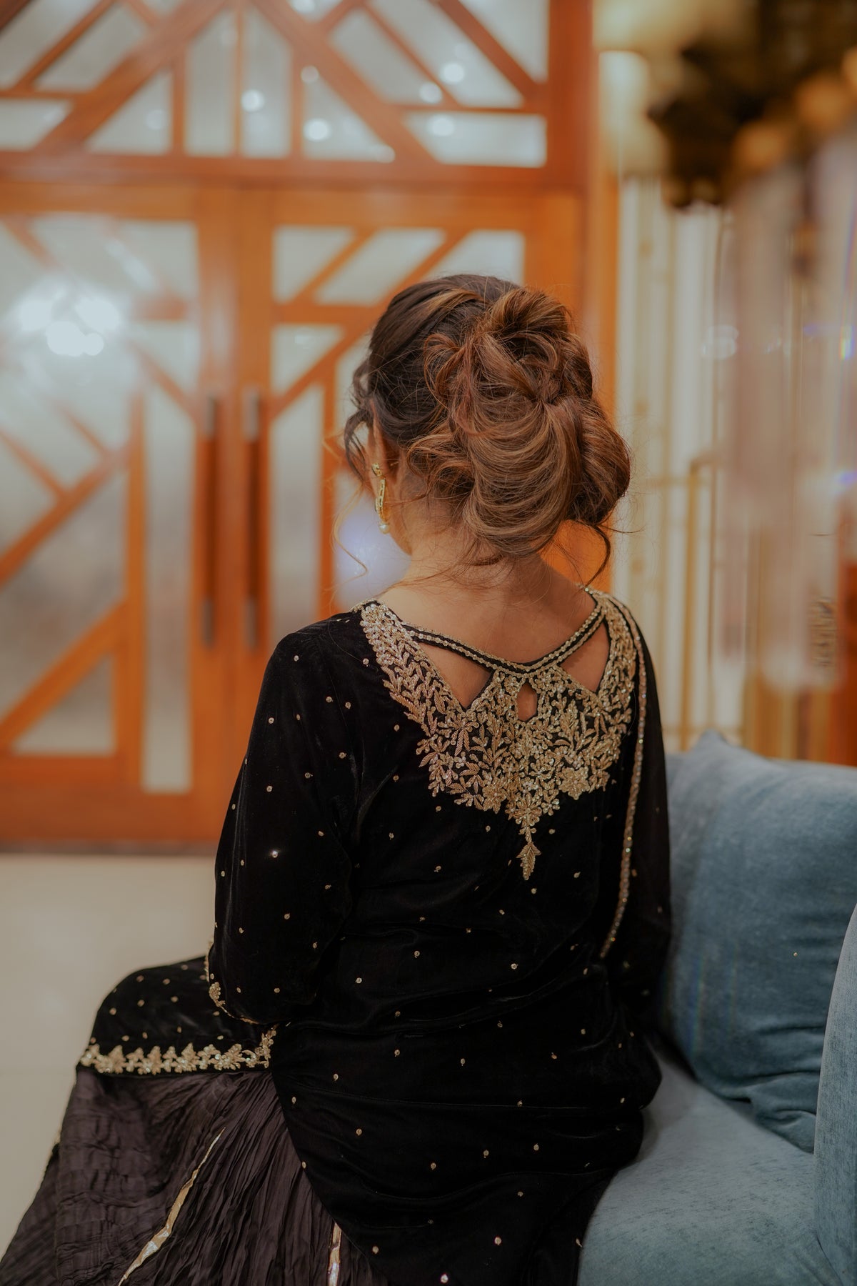 Jaan e Jahan 3-Piece stitched Velvet shirt gharara set