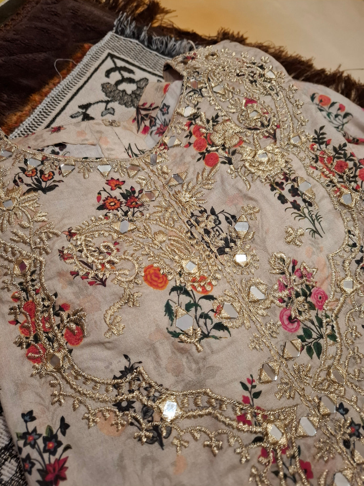 Mannam Set – Printed Lawn Suit with Tilla Mirror Work
